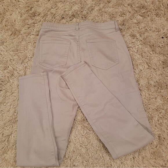 TAHARI skinny jeans size small - Picture 5 of 5